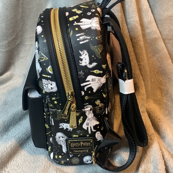 NWT Loungefly Harry Potter Magical Elements Mini Backpack - Picture 3 of 5